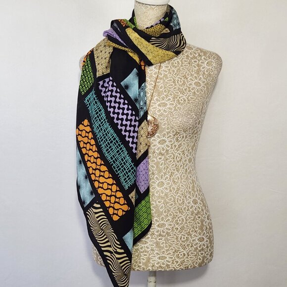 Vintage Escada Multi-Color Patchwork Quilt Black Background Silk Scarf Luxury - Picture 5 of 13